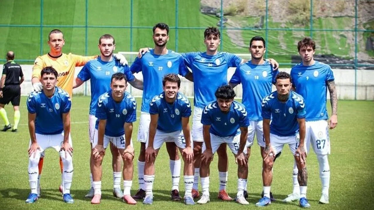 RİZE TEMSİLCİSİ PAZARSPOR EVİNDE FARKLI KAZANDI