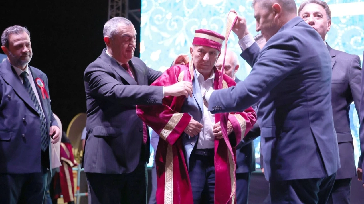 KAYSO’nun Yılın Ahisi Mustafa Suat Köylüoğlu kaftan giydi