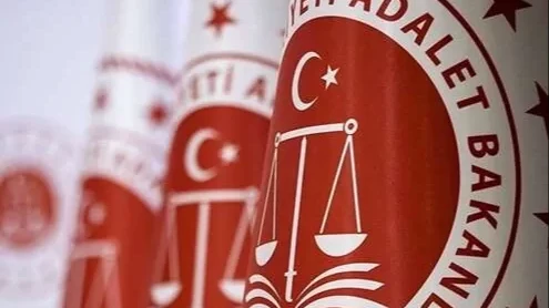 Bakan Gürlek açıkladı... Manisa'daki saldırganın anne, baba ve dedesi gözaltında!