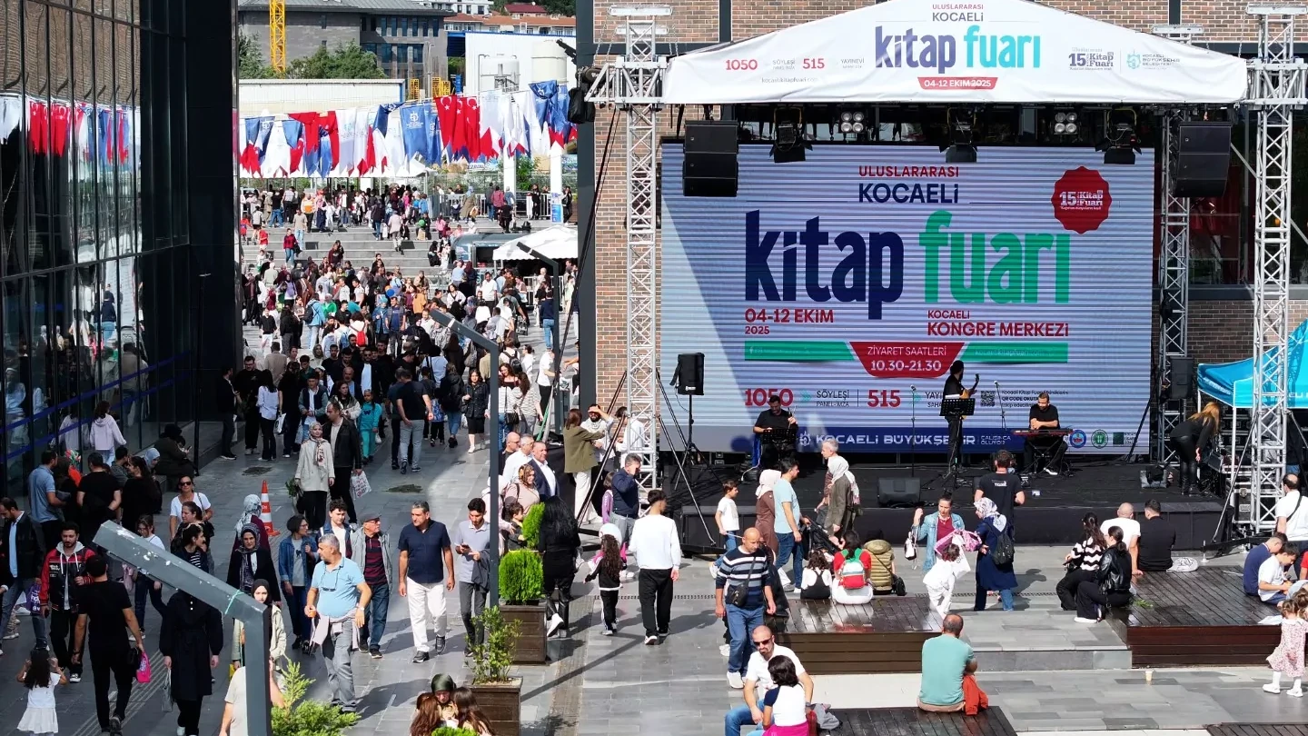 Gebze’den Derince’ye Kitap Fuarı’na ulaşım desteği