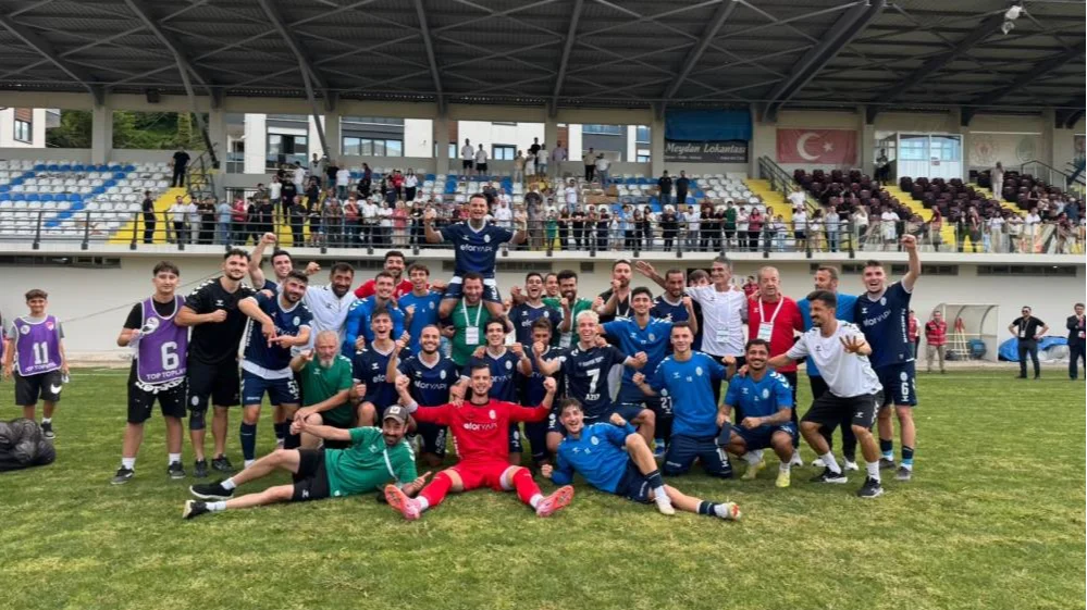 Rize Temsilcisi PAZARSPOR Liderliğe Ee Geçirdi