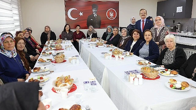 Keçiören'de 'Değerlerimizin İzinde Kadın ve Aile' Buluşması