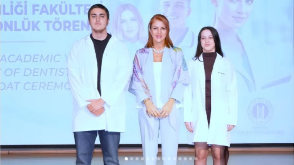 Rizeli Öğrencinin Önlüğünü Mütevelli Heyet Başkanı Giydirdi