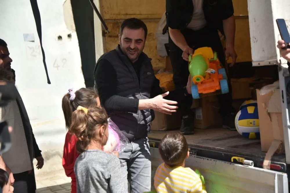 Başkan Özlü Hatay’da Gönüller’e dokundu