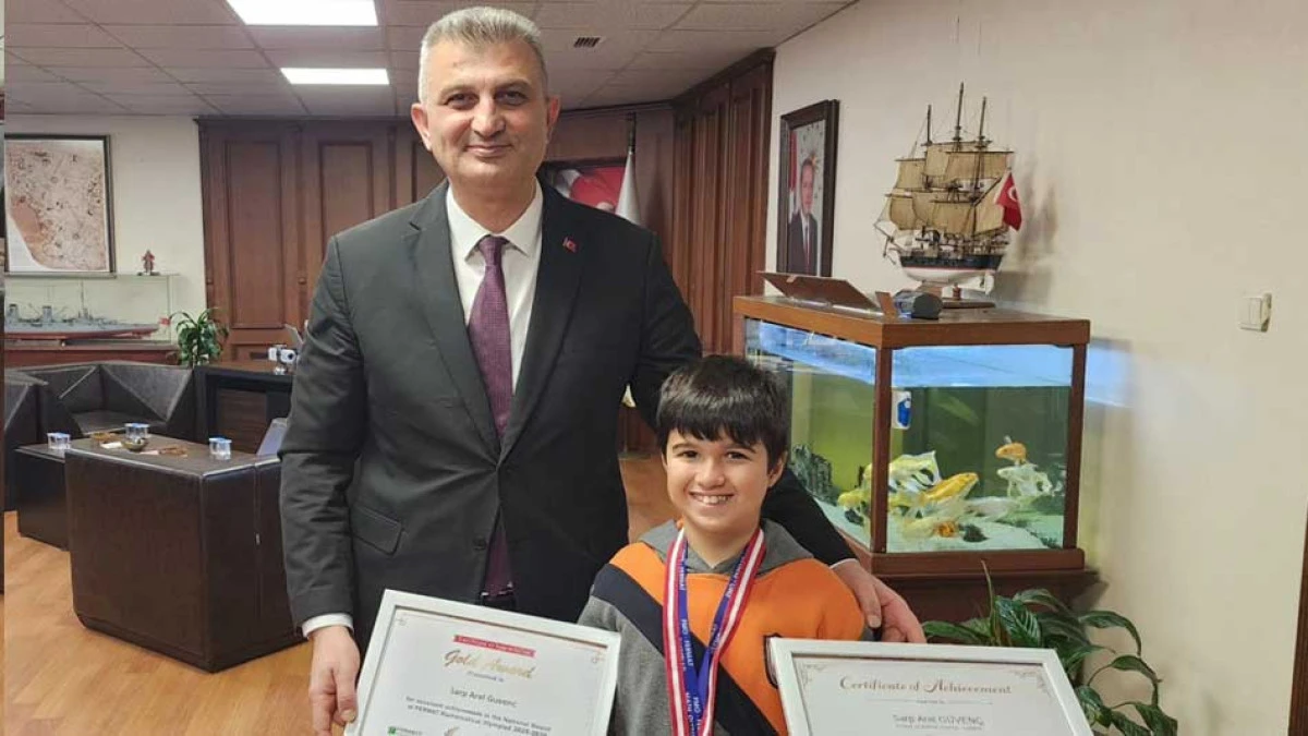 Başkan Sezer, Gölcüklü matematik dahisini makamda ağırladı