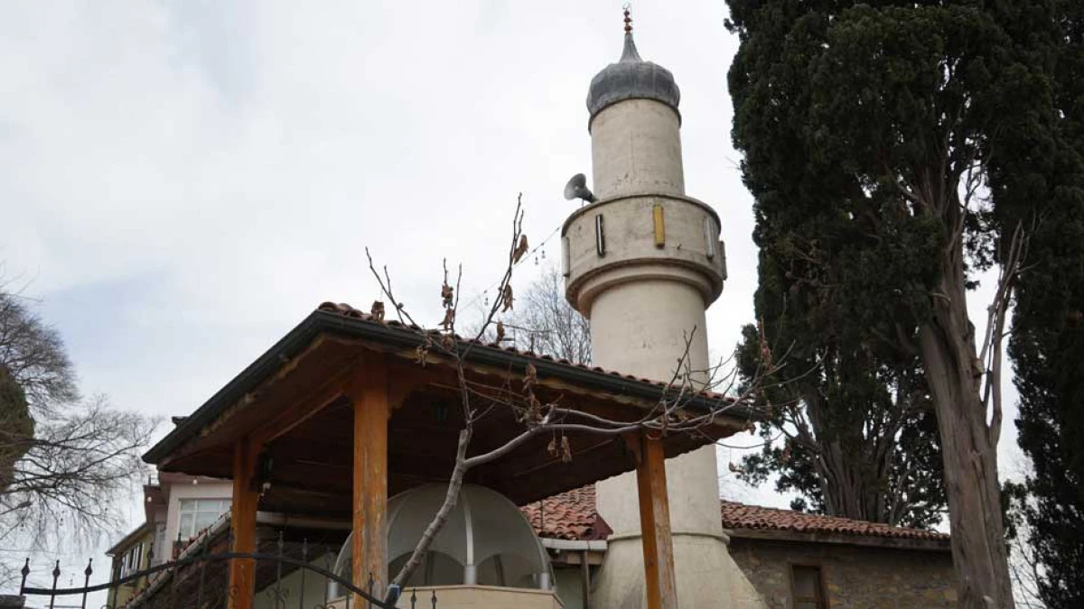 Depremlerin yıkamadığı Yumurtacı Cami