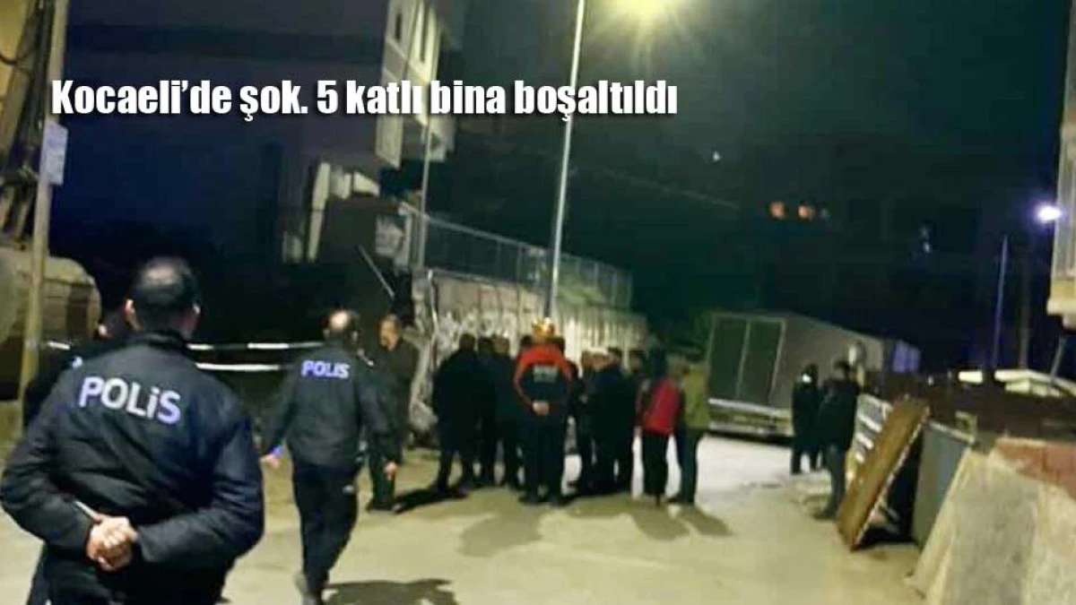 Kocaeli'de zemininde toprak kayması oluşan bina boşaltıldı