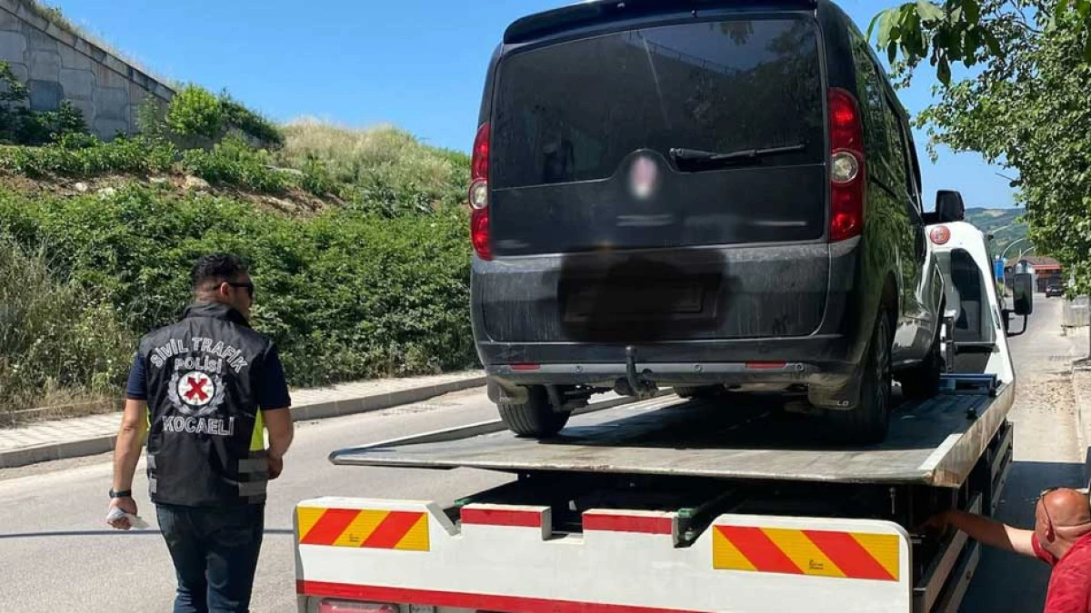 Kocaeli'de korsan taksi ve yolcuya büyük ceza
