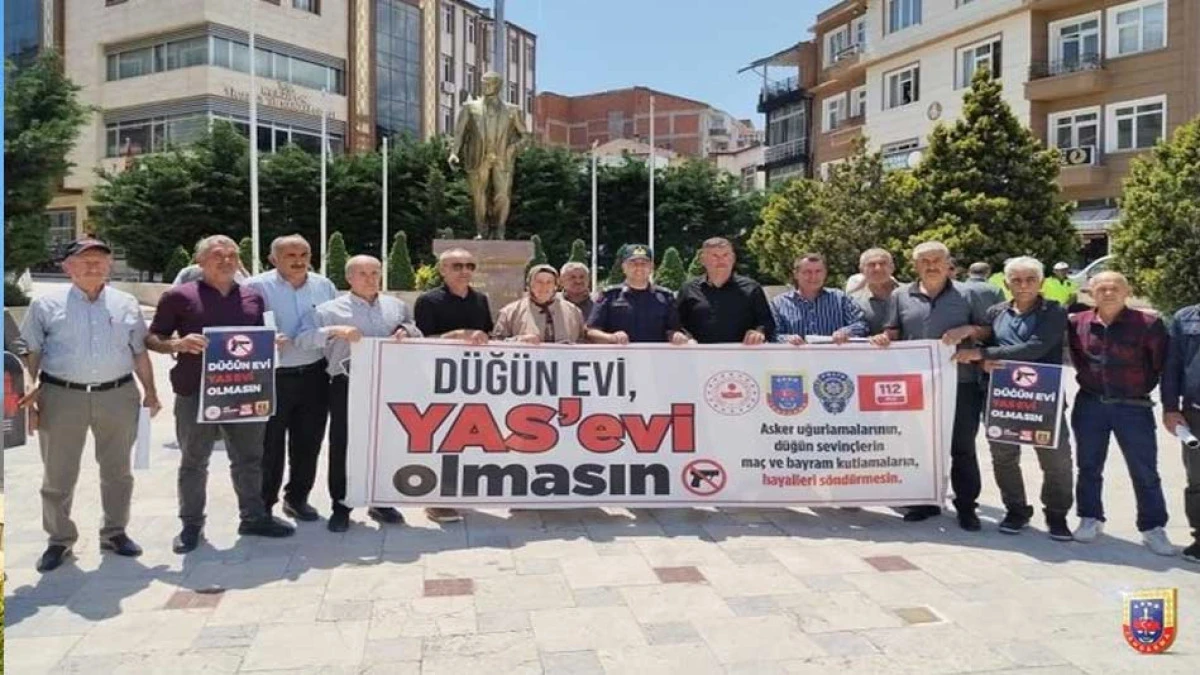 Jandarma'dan alkışlanacak çalışma: Mutluluğa kurşun sıkma