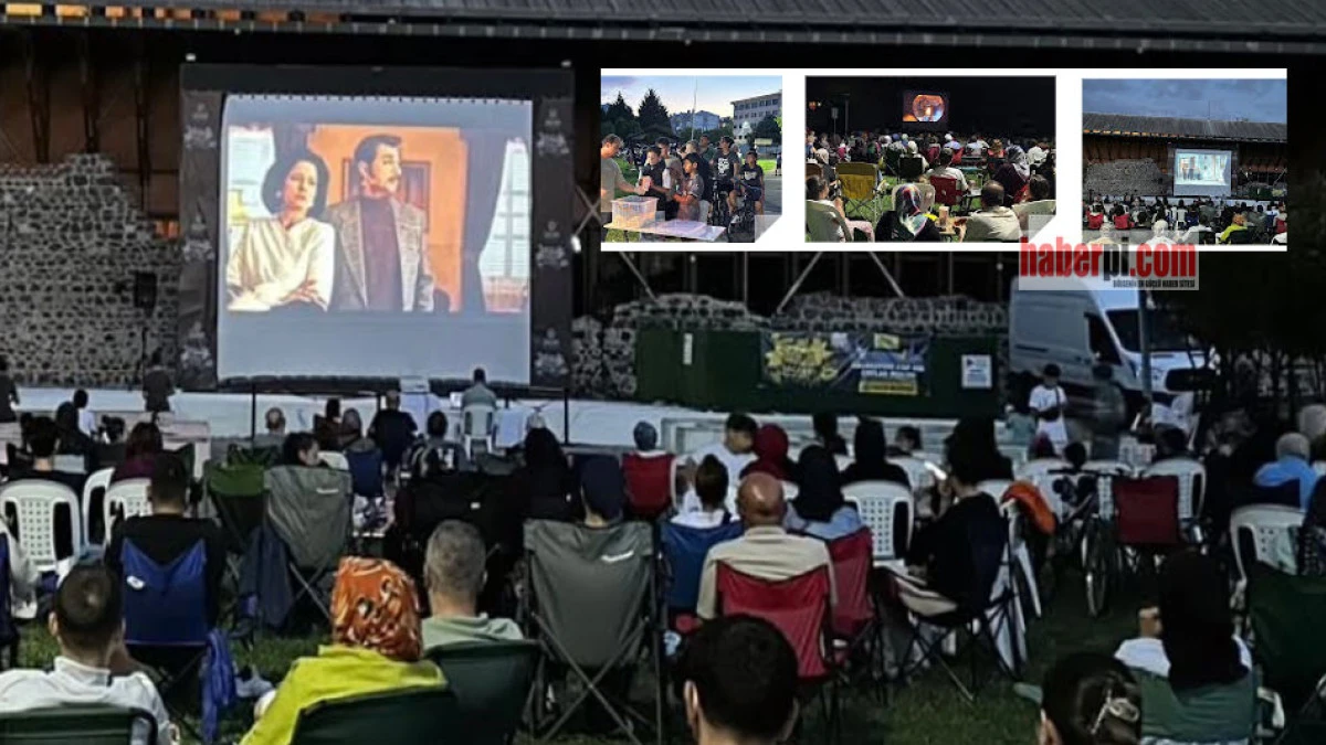 Gölcük'te açık havada film keyfi