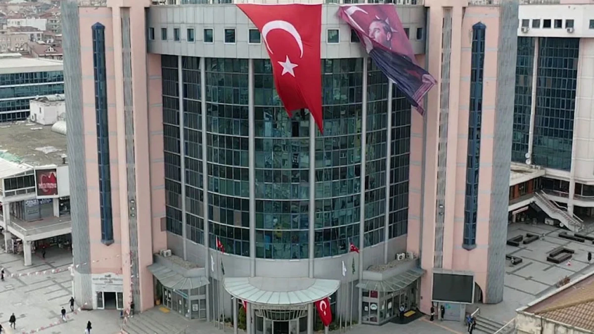 İşte İzmit belediyesinde gözaltına alınan isimler