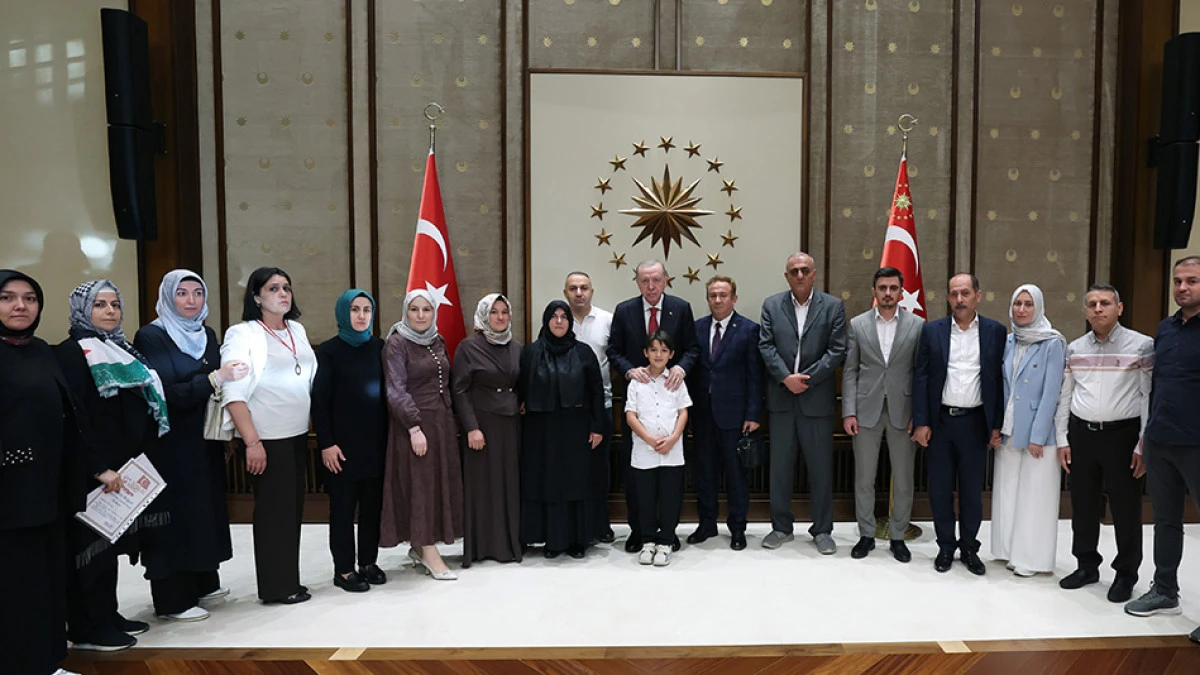 Cumhurbaşkanı Erdoğan acılı ailelerle görüştü
