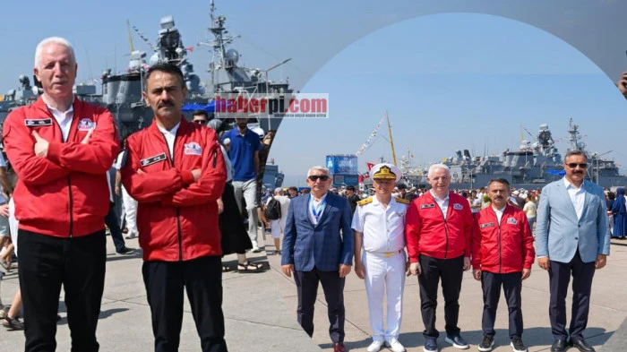 İstanbul Valisi Gül, Gölcük'te Mavi Vatan’ı ziyaret etti