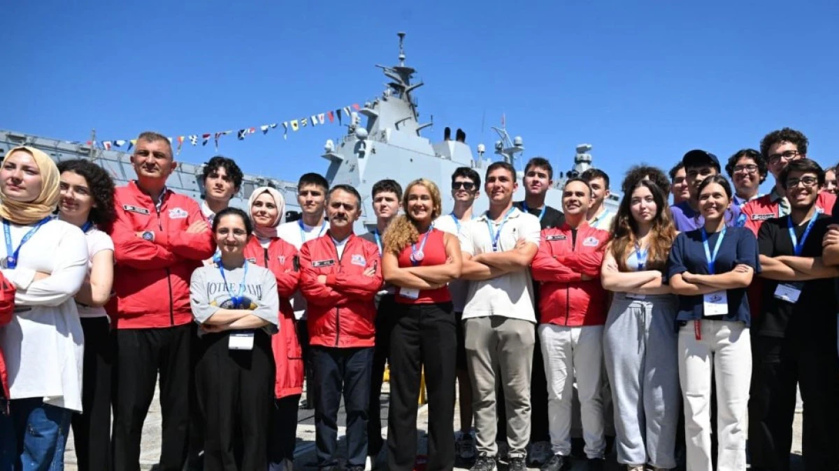 Bakan Kacır, TEKNOFEST Mavi Vatan için Gölcük'e geldi