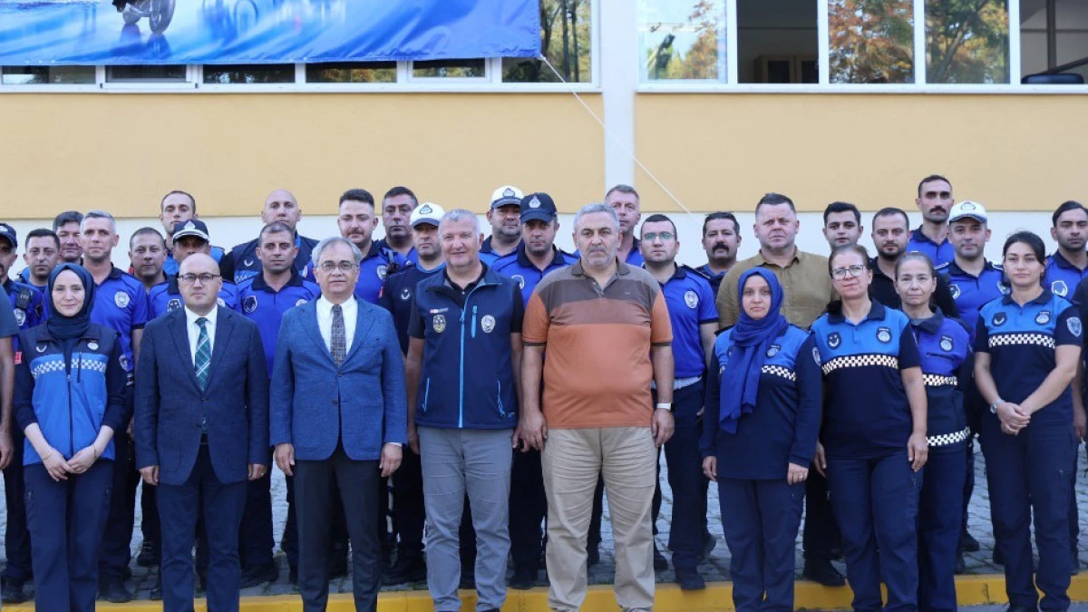 Genel Serketer Hayri Baraçlı'dan zabıtaya kutlama 