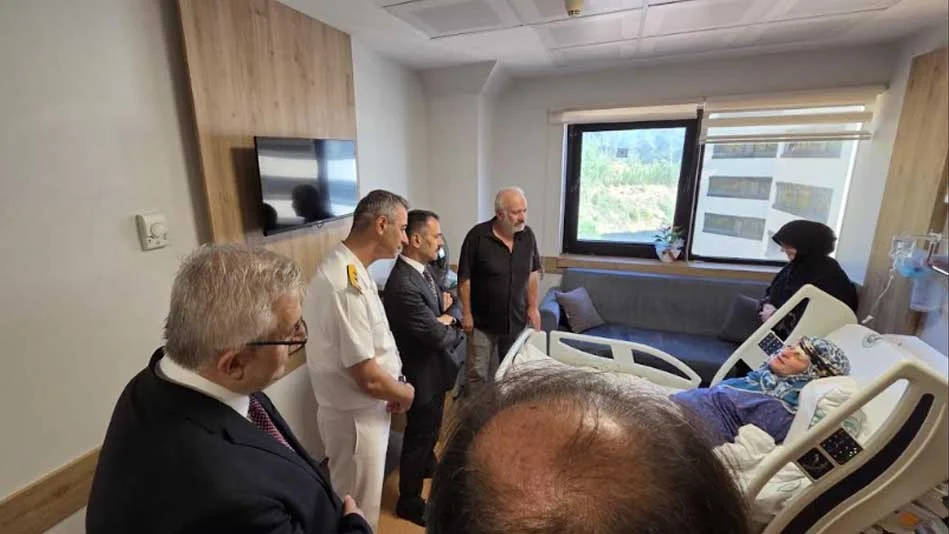 Şehidimizin annesi hastaneye kaldırıldı