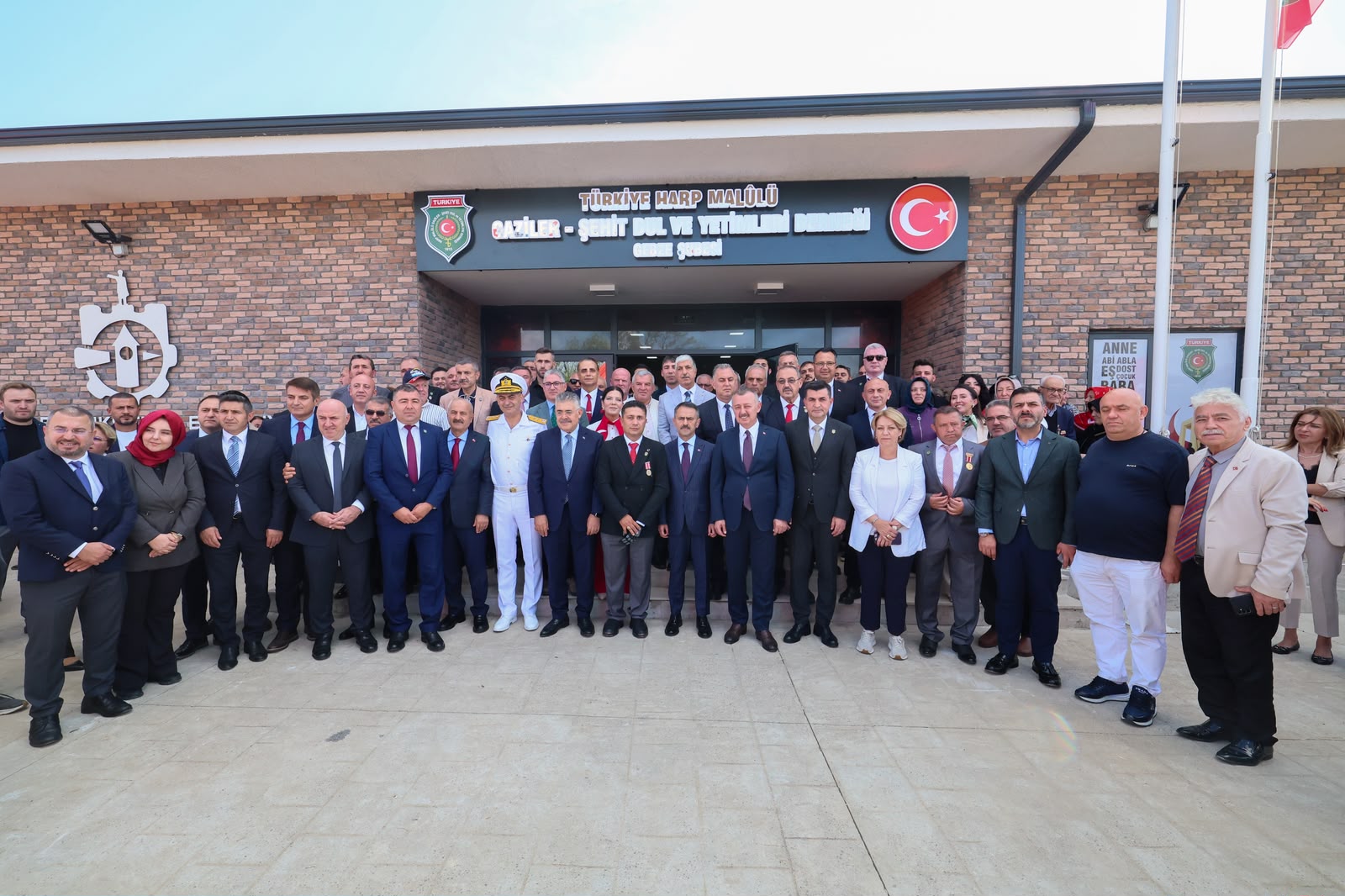 gebze-sehit-yakinlari-ve-gazi-evi-hizmete-acildi-11-065237