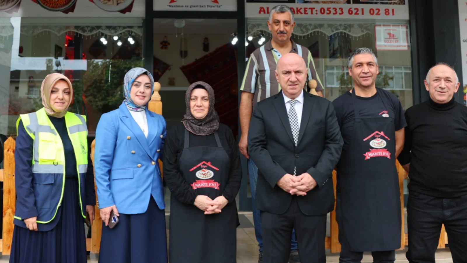 Başkan Bıyık'tan kadın esnaflara tam destek