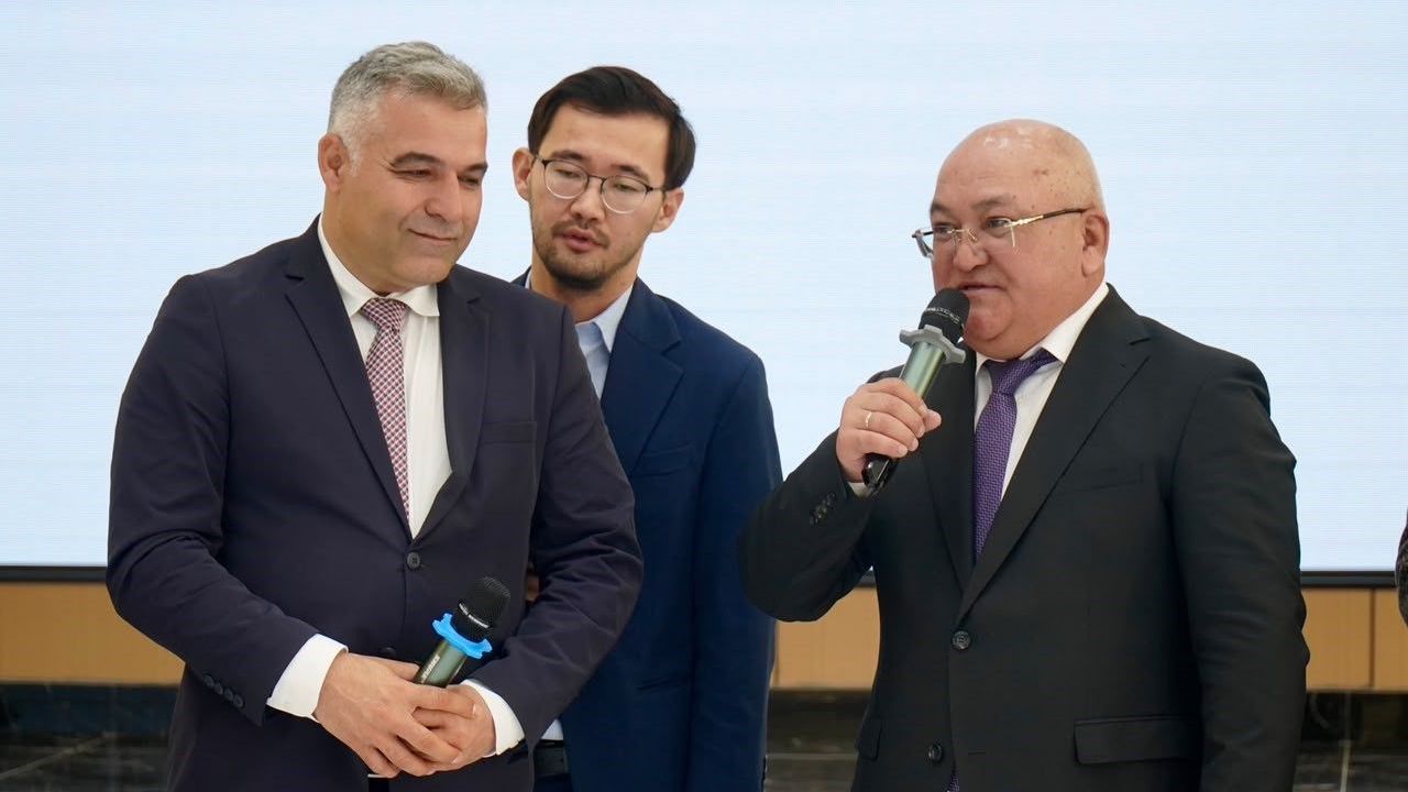 Manisa Büyükşehir heyeti Ural (Oral) kentini ziyaret etti