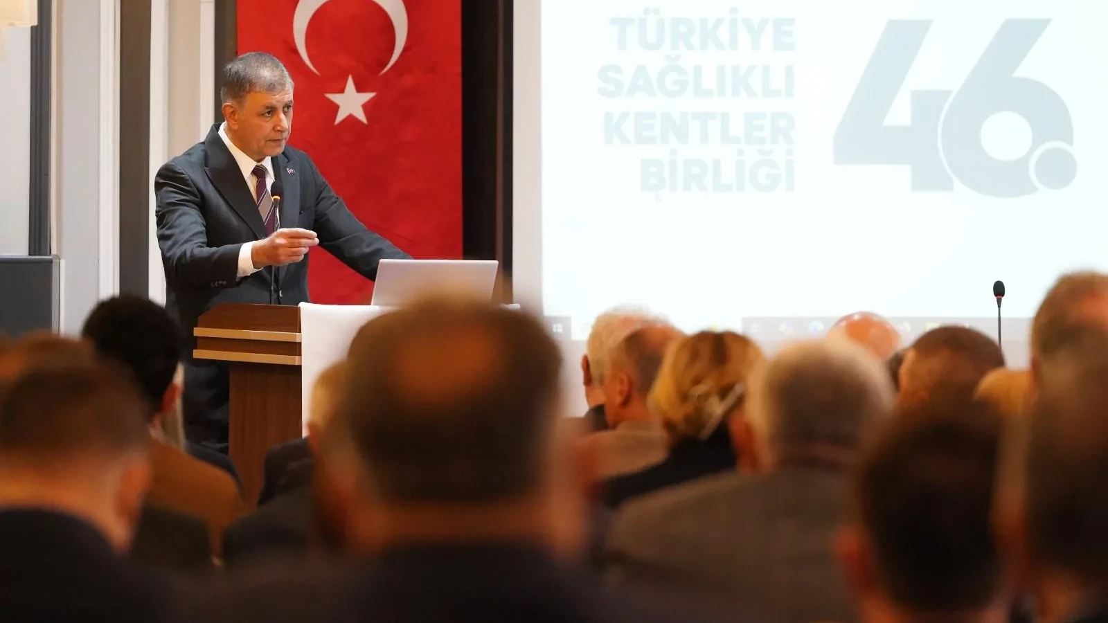 İzmir Büyükşehir Başkanı Tugay: Kentleri dirençli hale getirmeliyiz