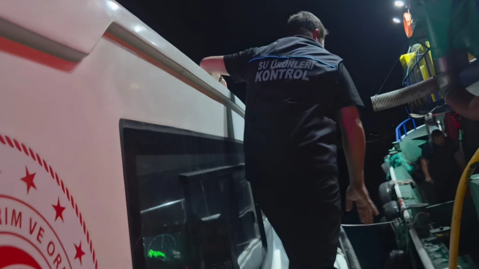 Bursa’da su ürünleri denetimi... 8 ton kaçak midyeye el konuldu