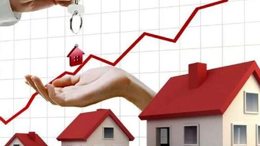 Konut fiyatları Ağustos'ta arttı ancak reelde geriledi