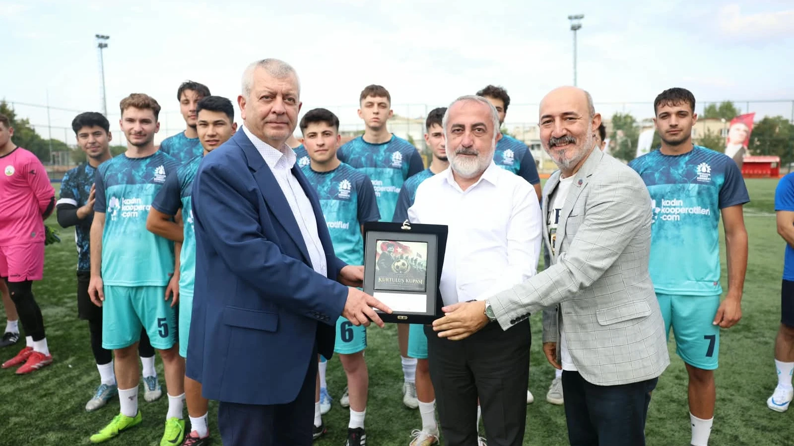 Osmangazi’de kurtuluşun 104. yılı sporla taçlandı