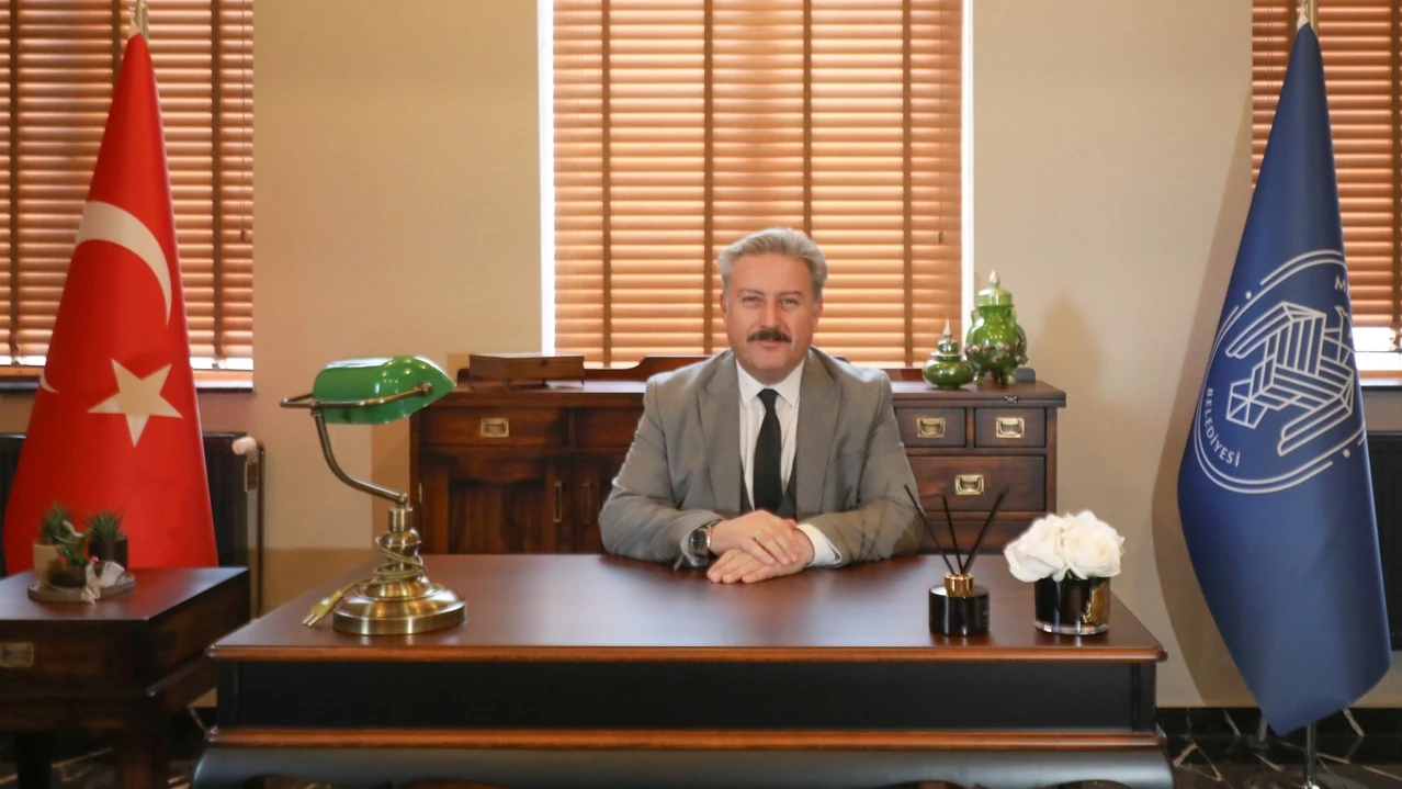 Kayseri Melilgazi'den öğrencilere kırtasiye desteği