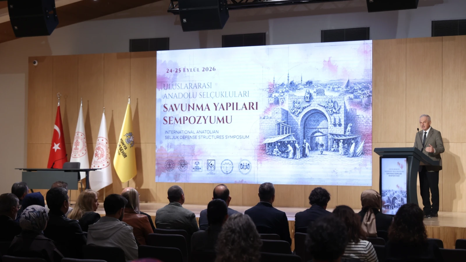 Konya’da Uluslararası Selçuklu Savunma Yapıları Sempozyumu başladı