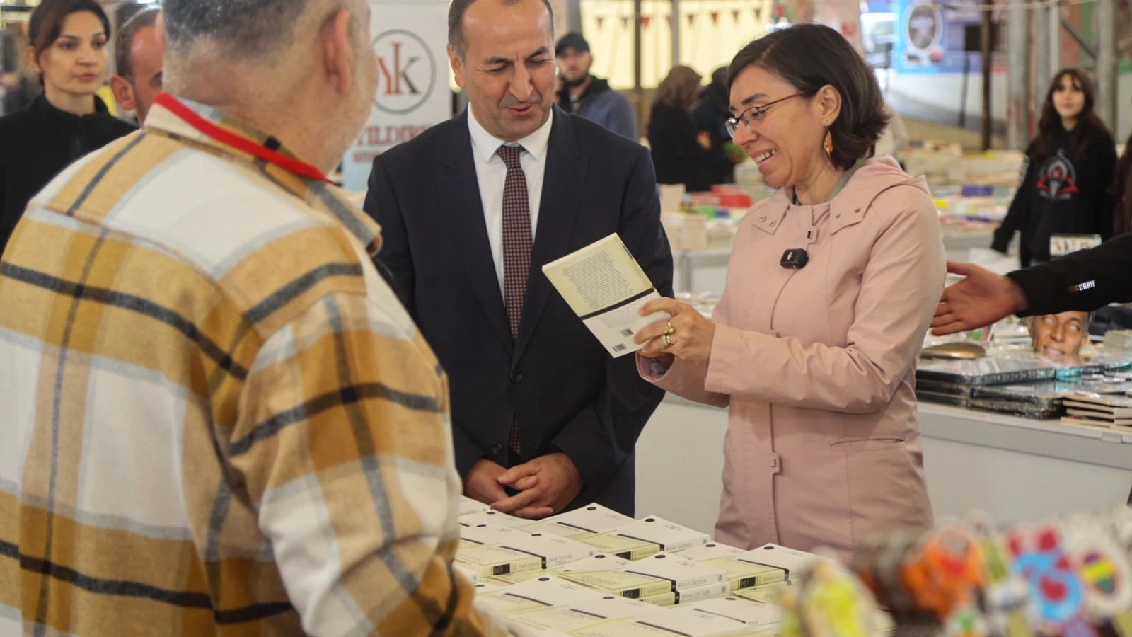 2. Uşak Kitap Fuarı'na Yoğun İlgi