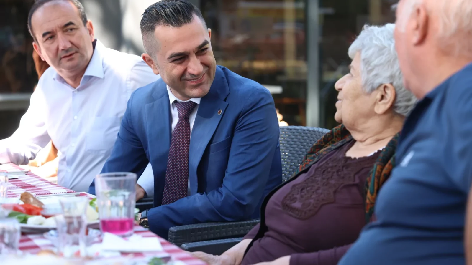 Antalya’da alzheimer hastalarına moral desteği