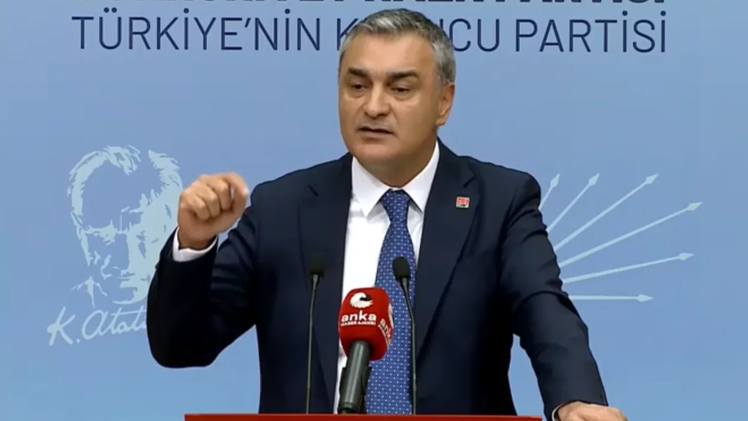 CHP'de 5 belediye başkanı disipline sevk edildi