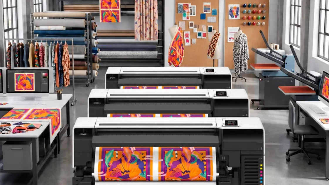 Epson, Tekstil Üreticilerinin Hızla Artan Özel Giyim Taleplerini Karşılıyor