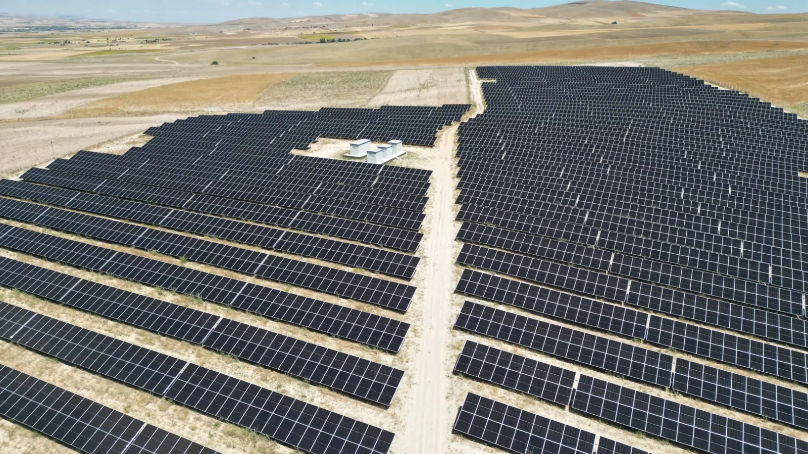 CW Enerji Yeşil Dönüşüme Güneş Enerjisiyle Katkı Sağlıyor