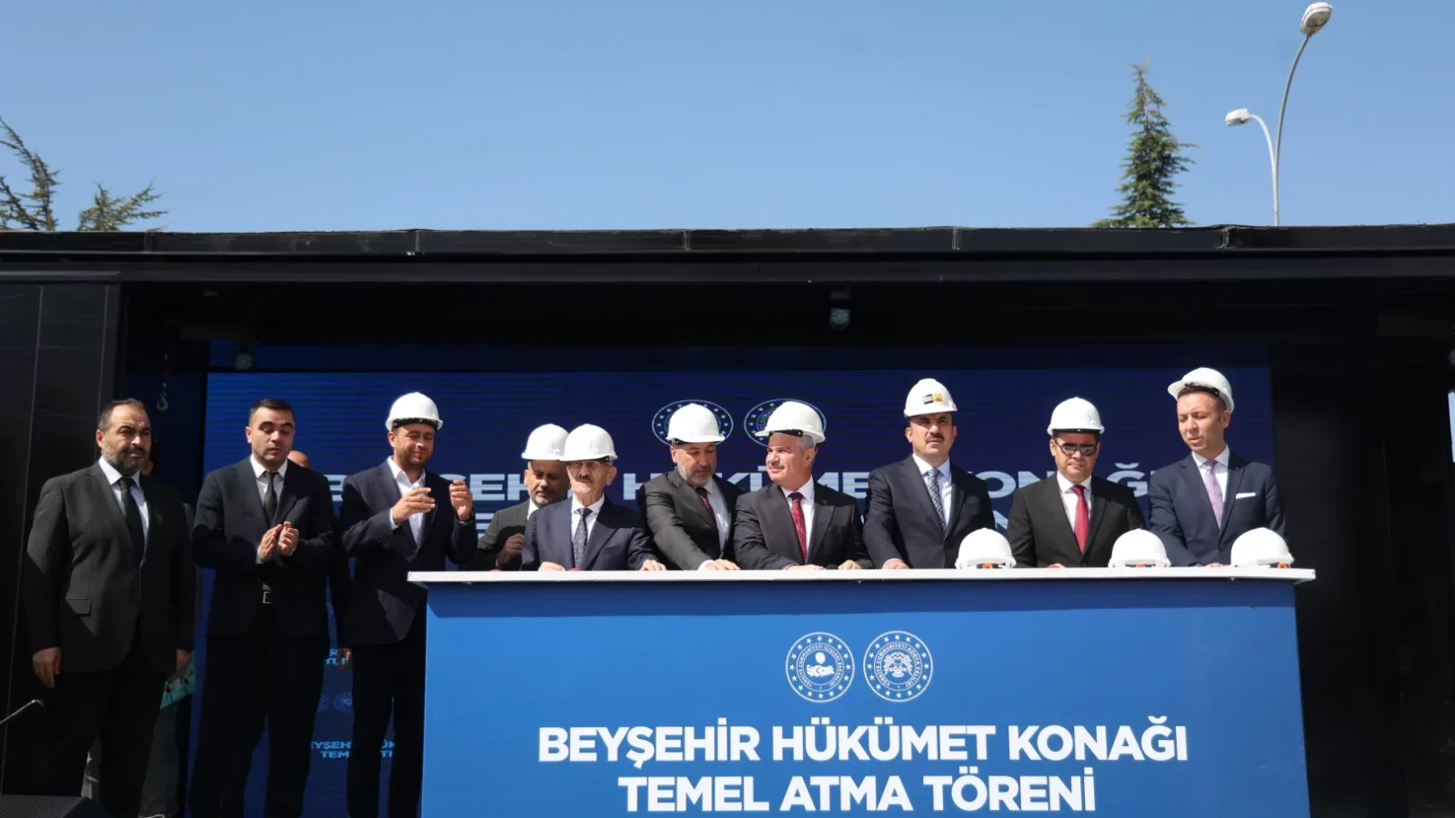 Beyşehir Hükümet Konağı’na temel, Yakamanastır Kır Evleri'ne açılış