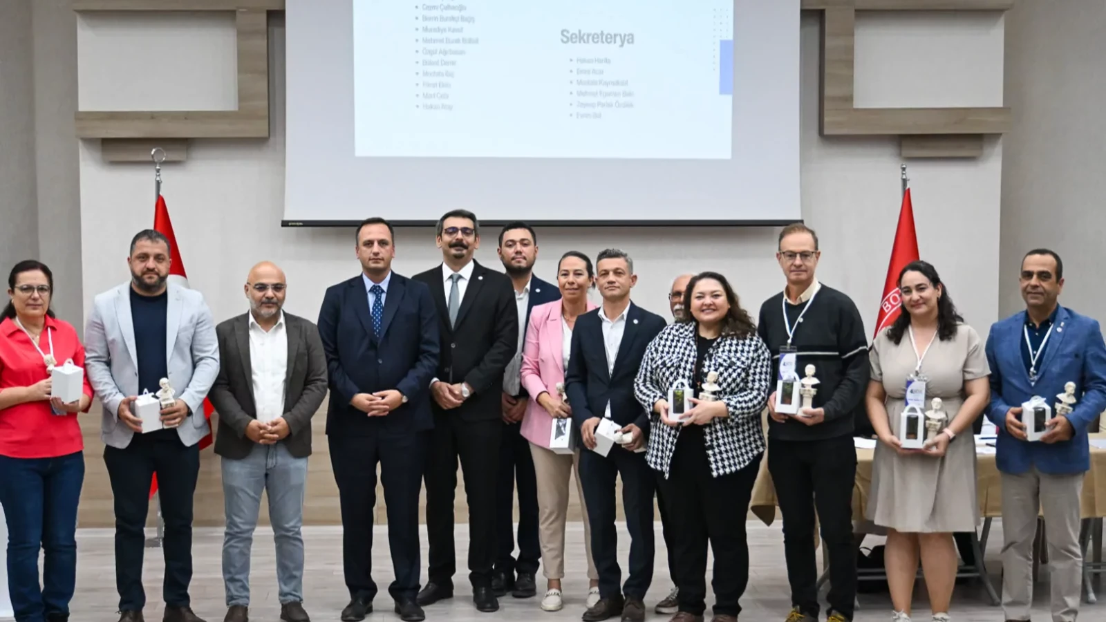 Bornova Kent Konseyi’nde Doğan Baran Mengüş güven tazeledi