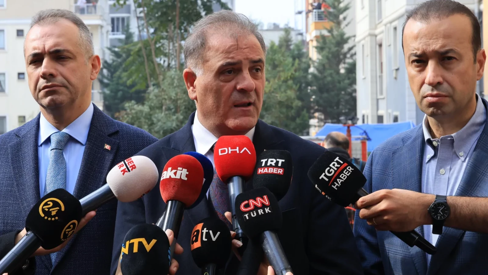 İBB Başkanvekili Nuri Aslan, Maltepe’de Çöken Binayla İlgili Açıklama Yaptı