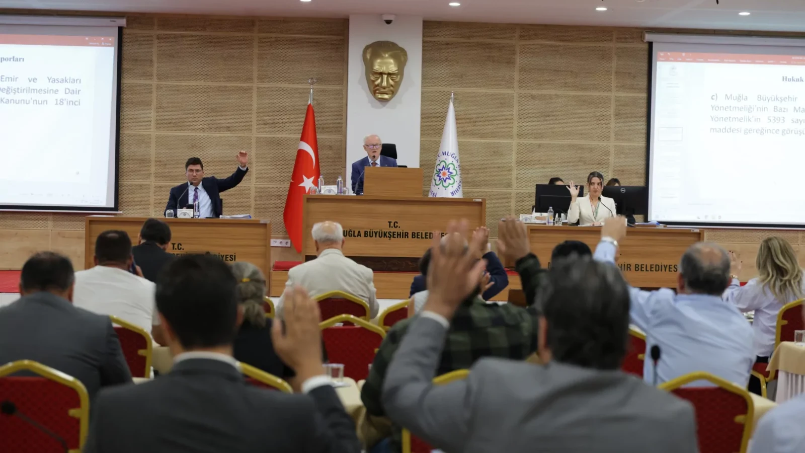 Muğla Büyükşehir'den annelere ücretsiz ulaşım