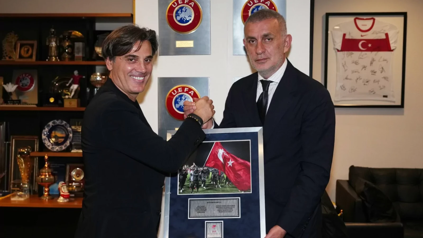 TFF Başkanı Hacıosmanoğlu, Montella ile vedalaştı