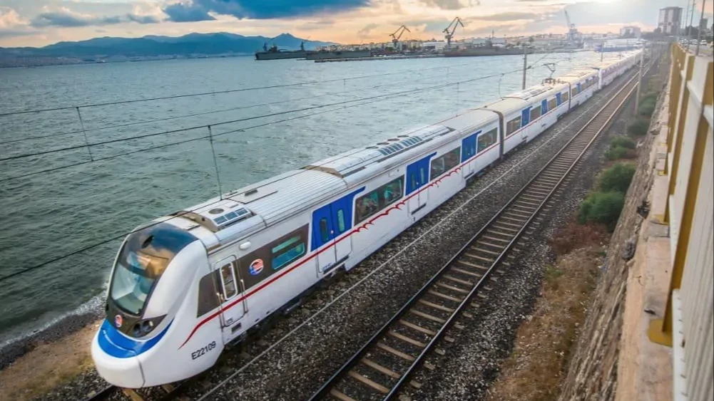 İZBAN’da 90 dakika uygulaması yeniden başladı... Toplu ulaşım 29 Ekim'de 1 kuruş