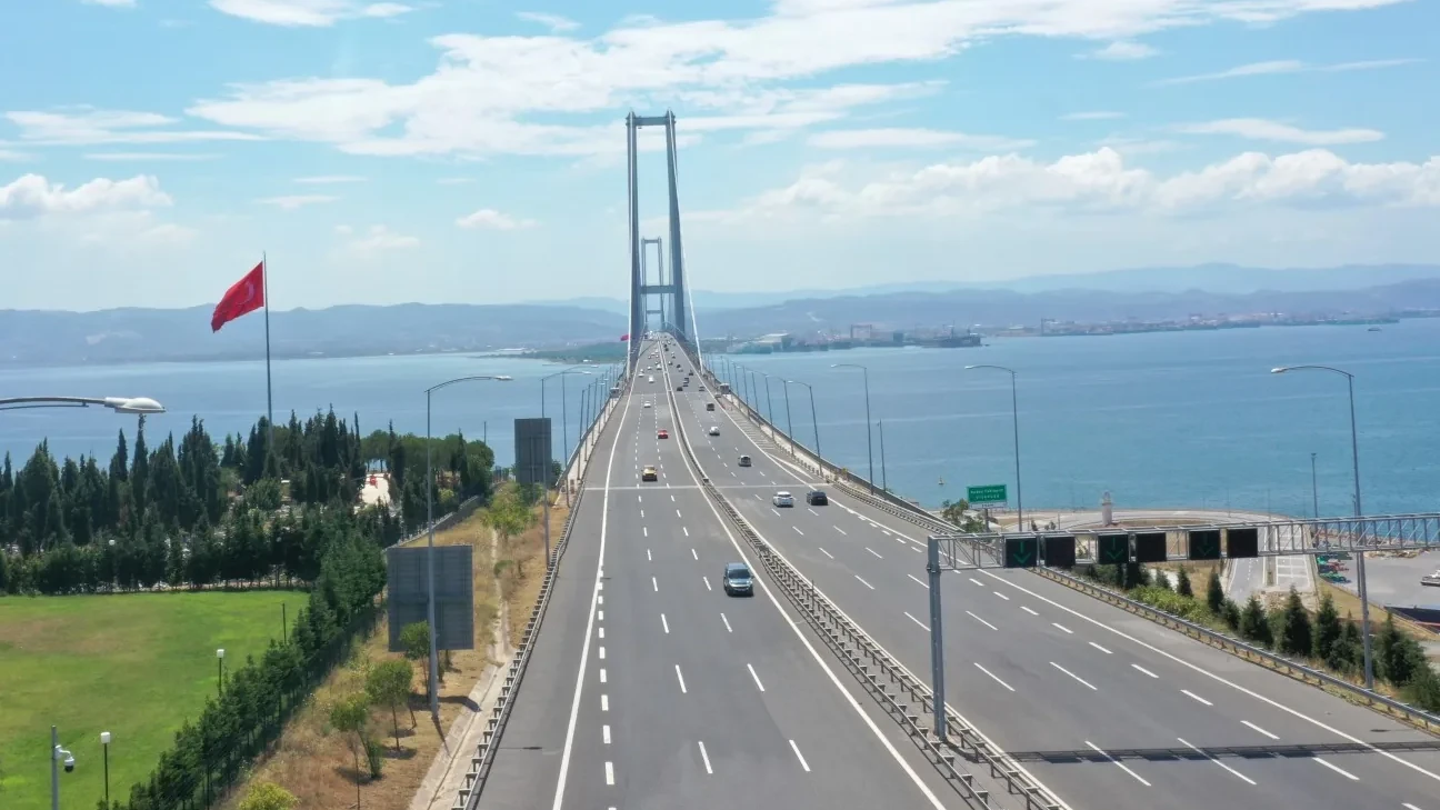 Osmangazi Köprüsü’nde binler koşacak, ulaşım sürecek