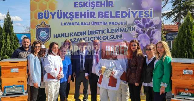 Büyükerşen:  Kadınların emeklerini unutmadı