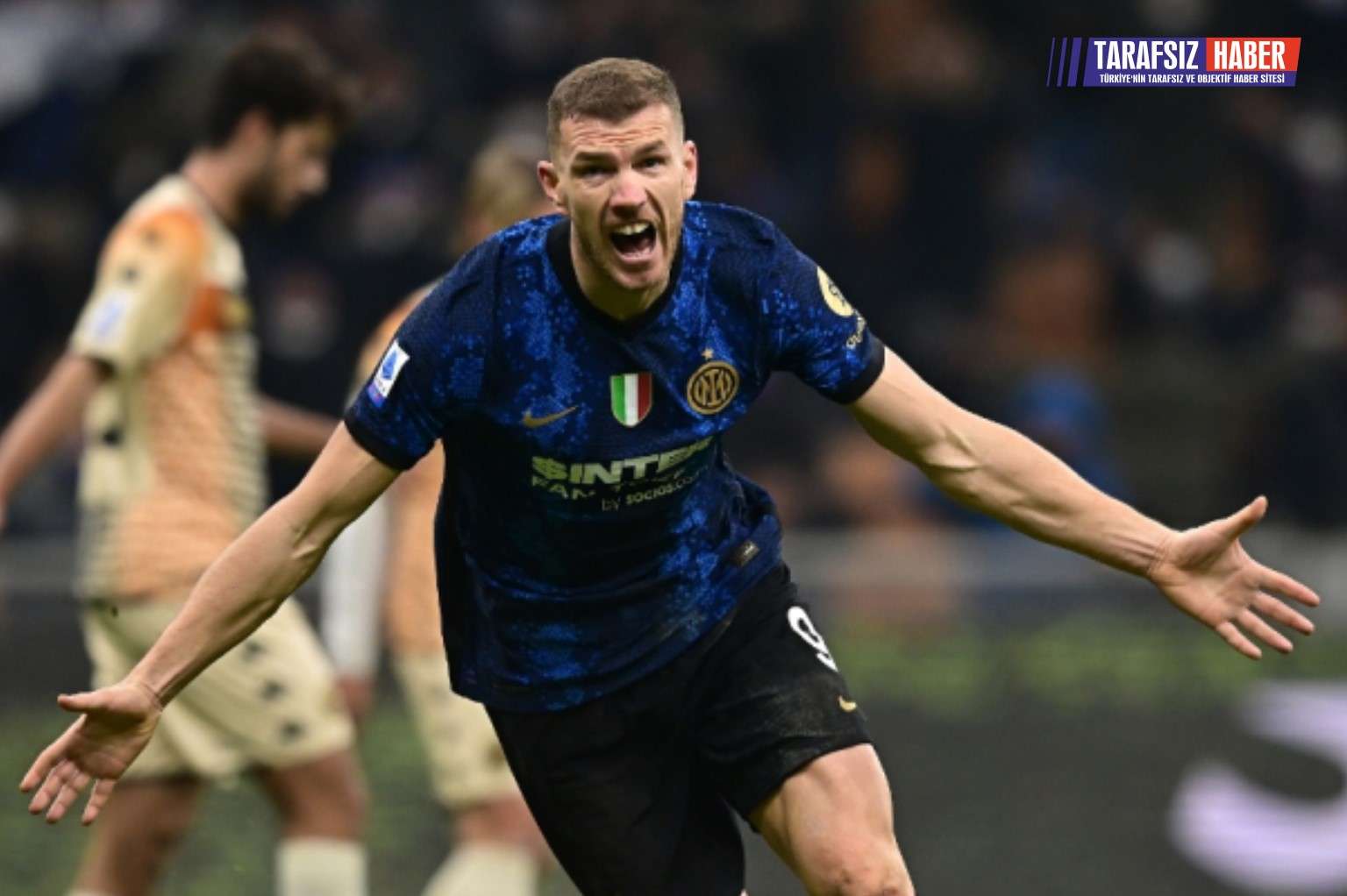 Edin Dzeko ile anlaştı