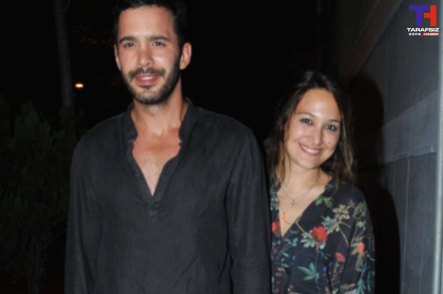 Barış Arduç Eşi Gupse Özay'a "Her zerrene" Diyerek Aşkını Bir Kez Daha İlan Etti