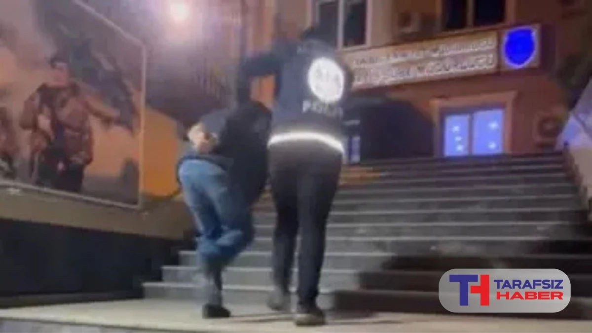 Sosyal medyada polis yeleği ile yayın yapan bir kişi gözaltına alındı