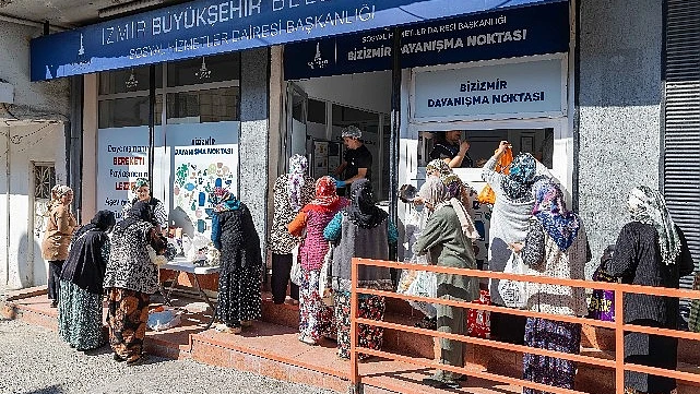 İzmir'de ihtiyaç sahiplerine haftalık 16 bin 800 sıcak yemek