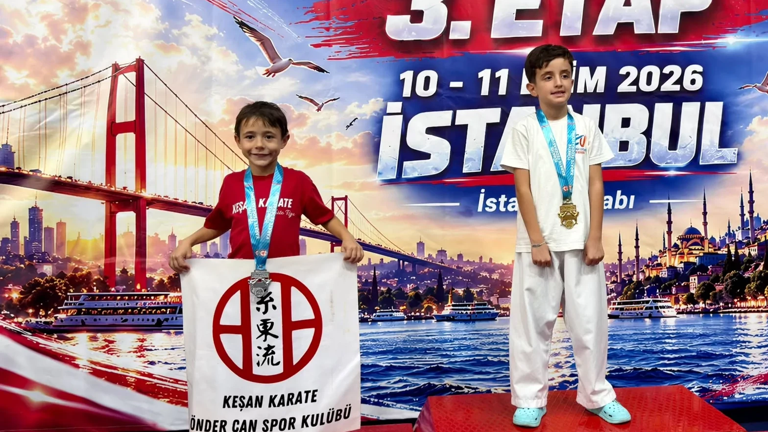 Keşanlı karatecilerden İstanbul’da 18 madalyalık başarı